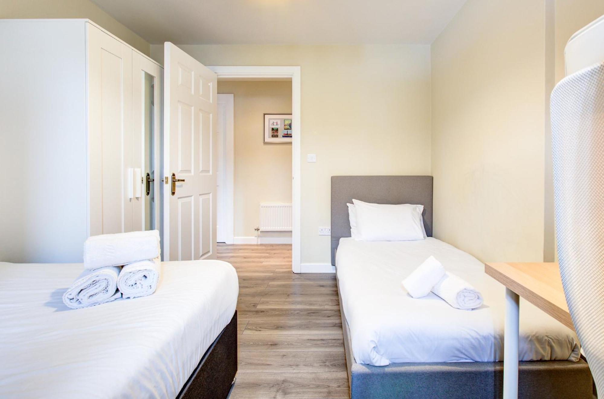 Spacious & Modern 2 Bed Sleeps 5 In Walthamstow London Ngoại thất bức ảnh